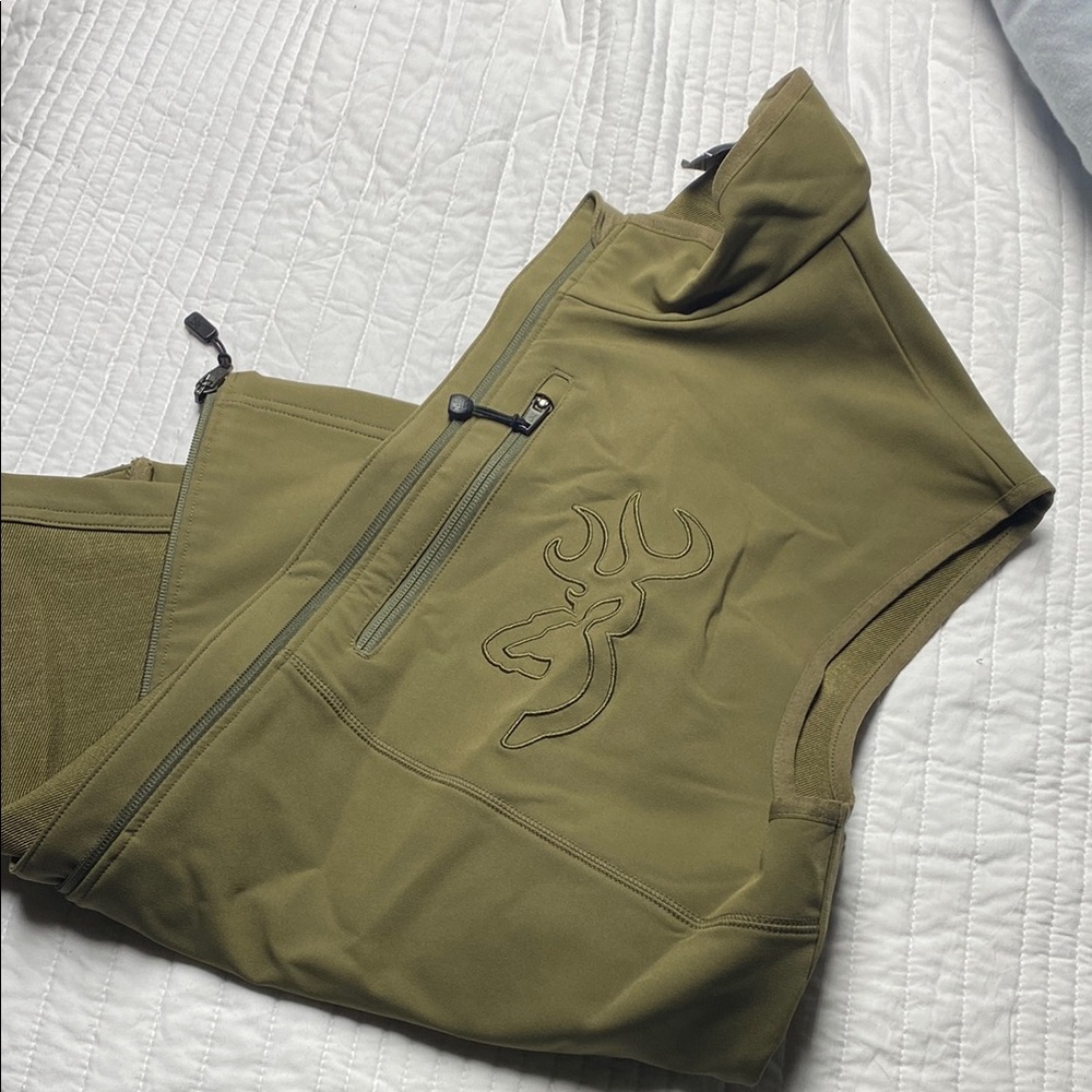 Olive Green Sleeveless BROWNING Vest with Embroidered Logo